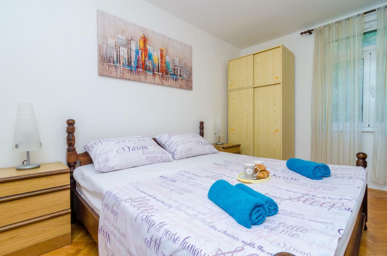 Sun City Apartment Дубровник Экстерьер фото